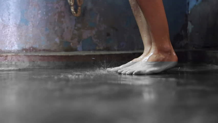 4 Winter Foot Care Tips